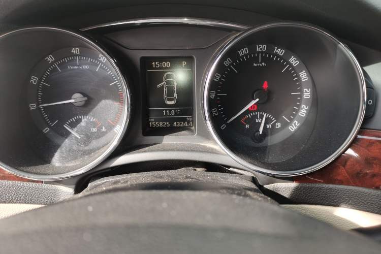 Used Skoda Superb 2009 1.8TSI Automatic Luxury Edition Odometer Close Up
