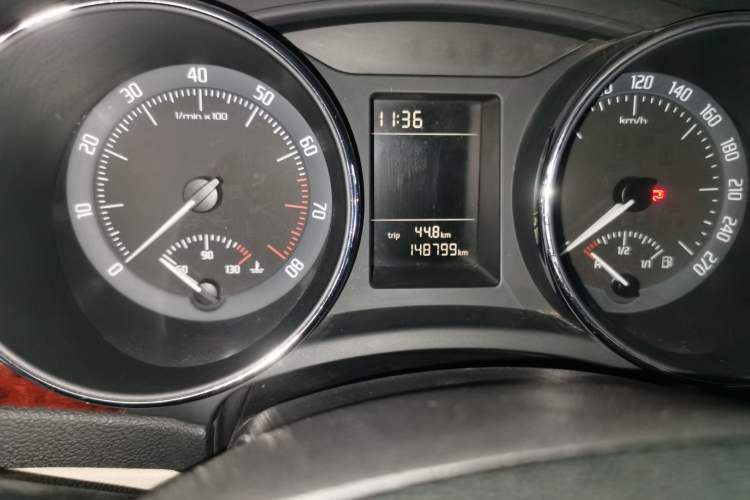 Used Skoda Superb 2009 1.8TSI Automatic Elegant Edition Odometer Close Up
