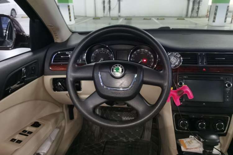 Used Skoda Superb 2009 1.8TSI Automatic Elegant Edition Steering Wheel