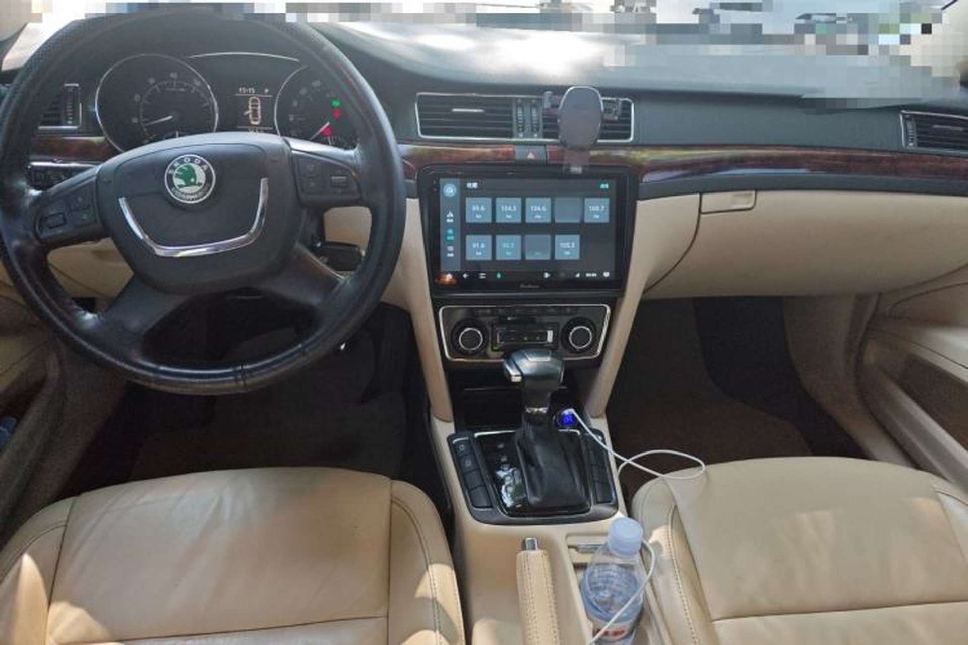 Used Skoda Superb 2009 1.8TSI Automatic Prestige Edition Center Console