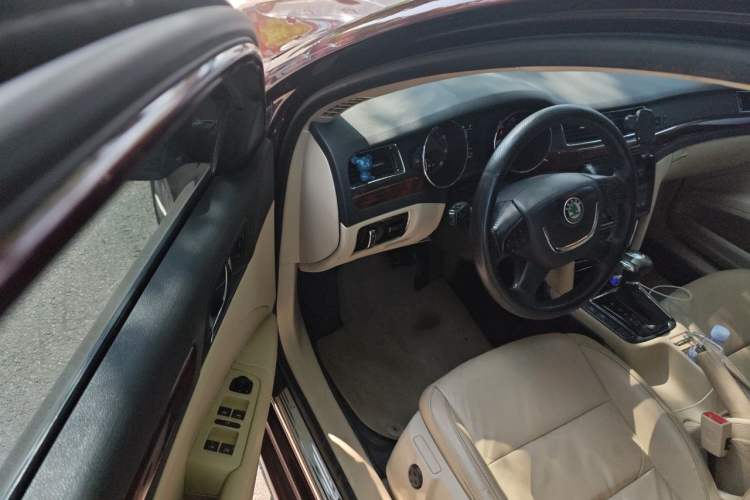 Used Skoda Superb 2009 1.8TSI Automatic Prestige Edition Driver Seat