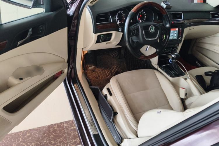Used Skoda Superb 2009 1.8TSI Automatic Luxury Edition Driver Seat