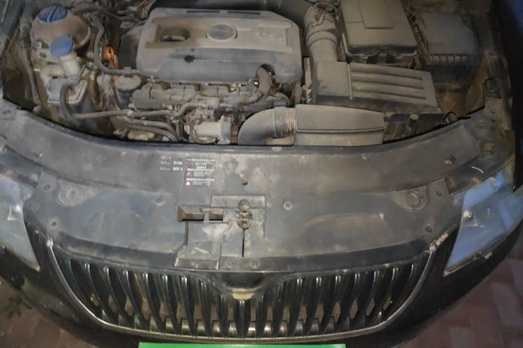 Used Skoda Superb 2009 1.8TSI Automatic Elegant Edition Engine Bay