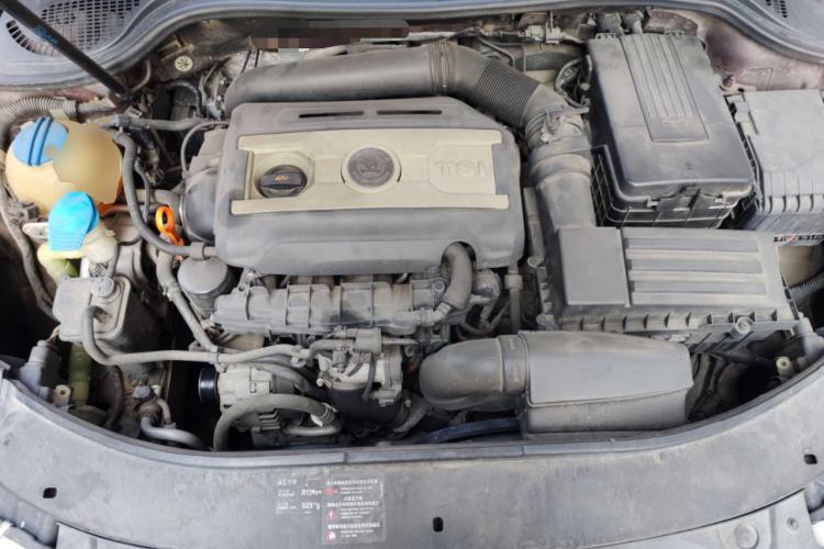 Used Skoda Superb 2009 1.8TSI Automatic Prestige Edition Engine Bay