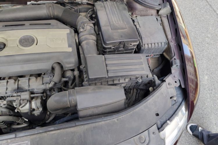 Used Skoda Superb 2009 1.8TSI Automatic Prestige Edition Engine Bay Left