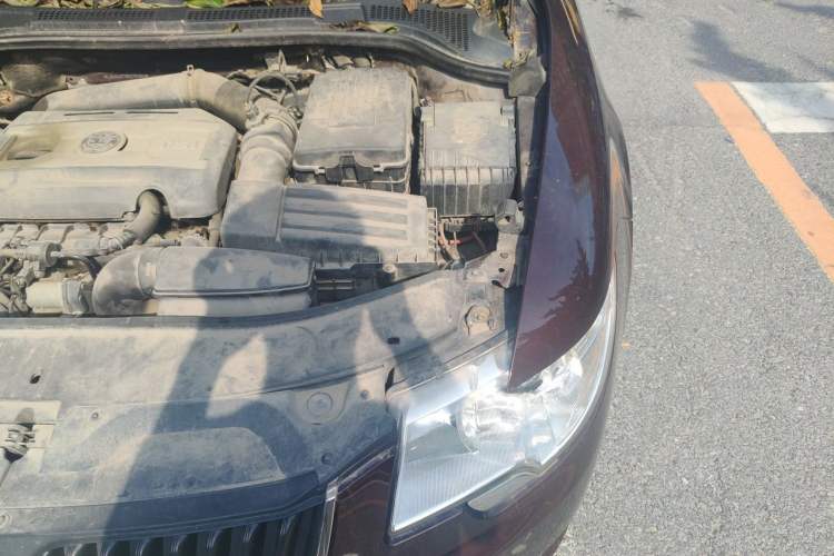 Used Skoda Superb 2009 1.8 TSI Manual Zhiya Edition Engine Bay Left