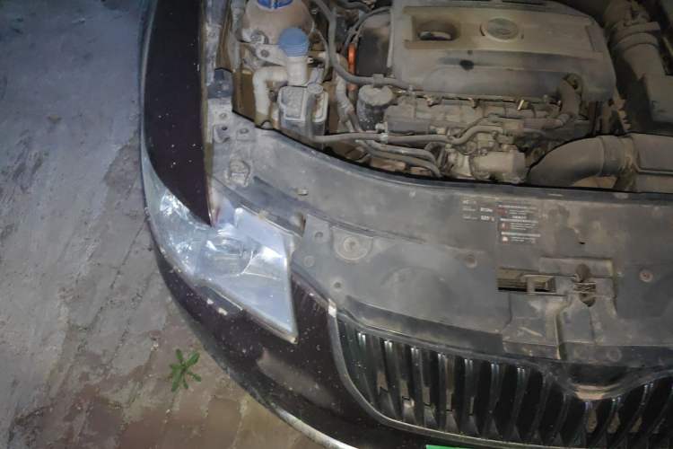Used Skoda Superb 2009 1.8TSI Automatic Elegant Edition Engine Bay Right
