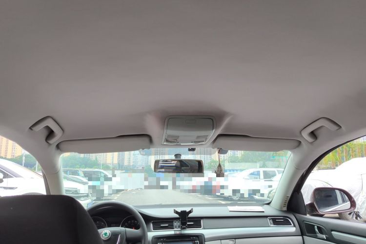 Used Skoda Superb 2009 1.8 TSI Manual Zhiya Edition Headliner