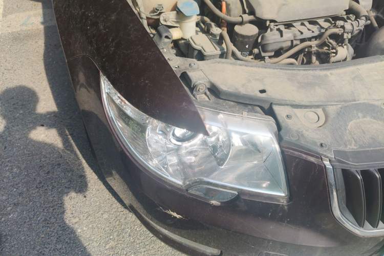 Used Skoda Superb 2009 1.8 TSI Manual Zhiya Edition Right Front Headlight