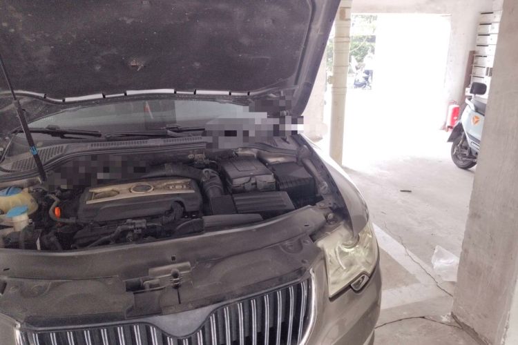 Used Skoda Superb 2009 1.8TSI Automatic Elegant Edition Engine Bay Left