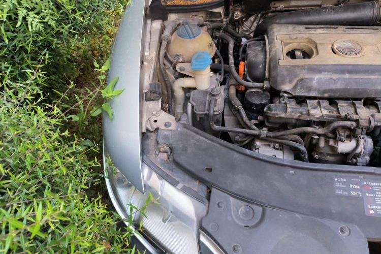 Used Skoda Superb 2009 1.8 TSI Automatic Zhiya Edition Engine Bay Right