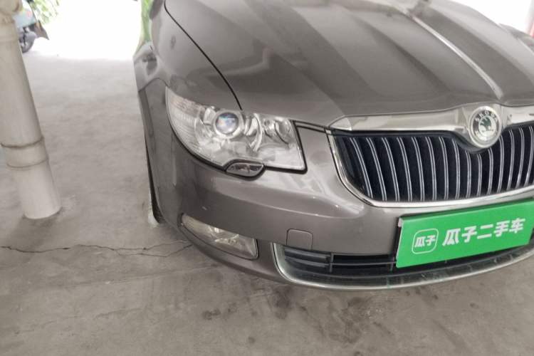 Used Skoda Superb 2009 1.8TSI Automatic Elegant Edition Right Front Headlight