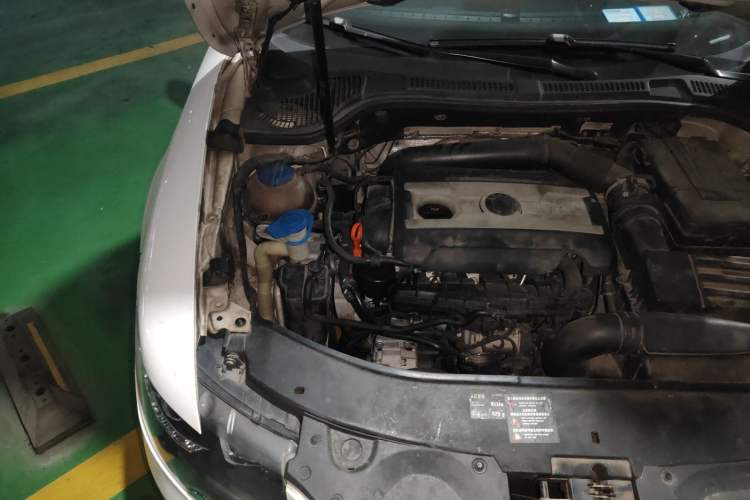 Used Skoda Superb 2009 1.8TSI Automatic Elegant Edition Engine Bay Right