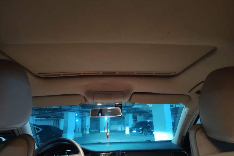 Used Skoda Superb 2009 1.8TSI Automatic Elegant Edition Headliner