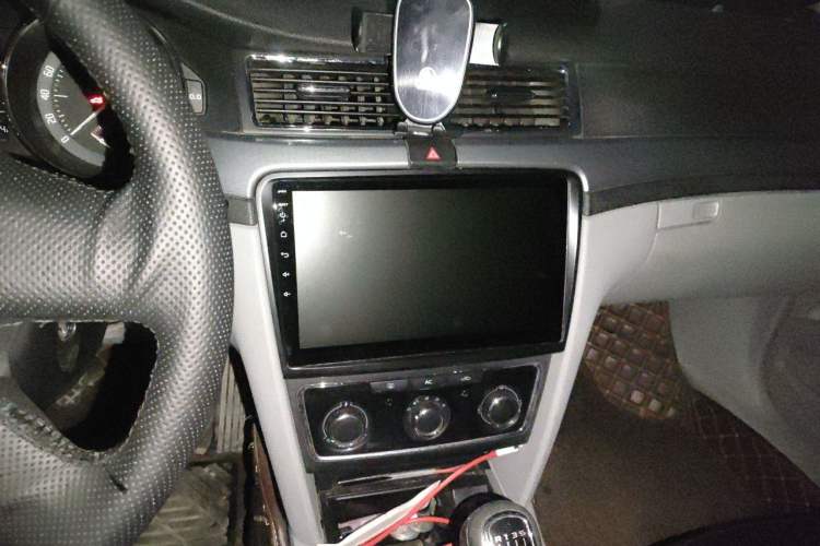 Used Skoda Superb 2010 1.4 TSI Manual Luxury Edition Audio And AC Panel