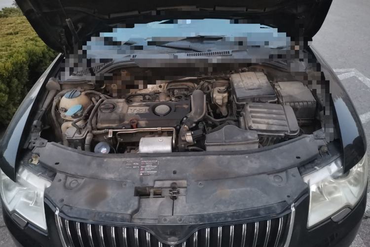 Used Skoda Superb 2010 1.4 TSI DSG Elegant Edition Engine Bay