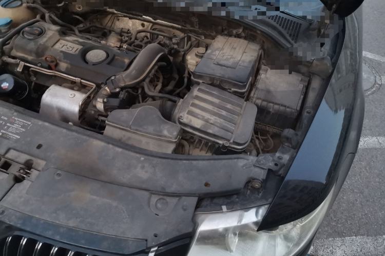 Used Skoda Superb 2010 1.4 TSI DSG Elegant Edition Engine Bay Left