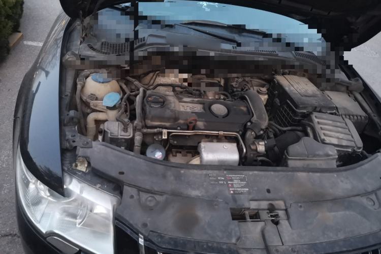 Used Skoda Superb 2010 1.4 TSI DSG Elegant Edition Engine Bay Right