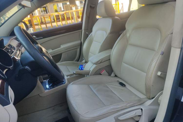 Used Skoda Superb 2010 1.4 TSI DSG Elegant Edition Left Front Seat
