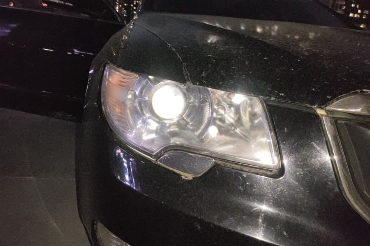 Used Skoda Superb 2010 1.4 TSI Manual Luxury Edition Right Front Headlight
