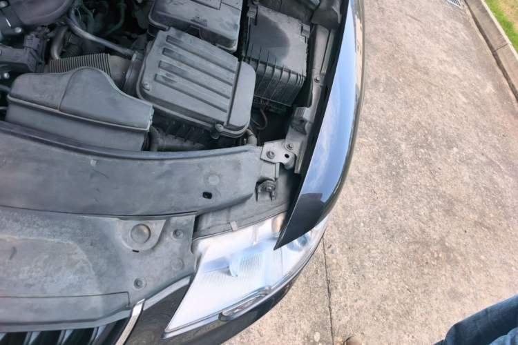 Used Skoda Superb 2010 1.4 TSI DSG Zhiya Edition Engine Bay Left