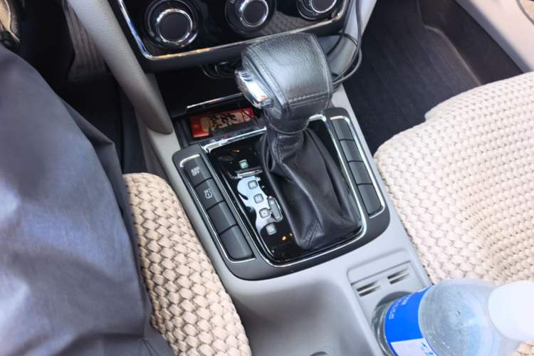 Used Skoda Superb 2010 1.4 TSI DSG Zhiya Edition Gear Lever