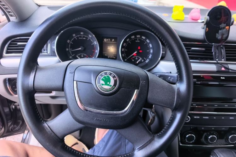 Used Skoda Superb 2010 1.4 TSI DSG Zhiya Edition Steering Wheel