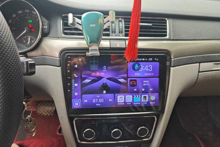 Used Skoda Superb 2010 1.4 TSI DSG Zhiya Edition Audio And AC Panel