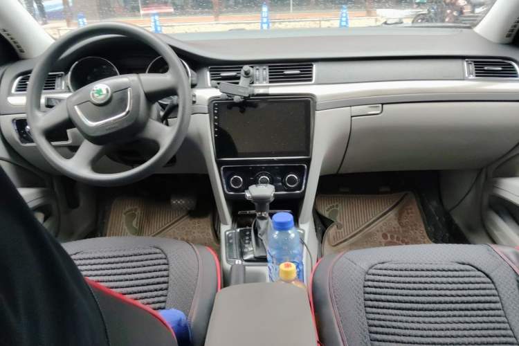 Used Skoda Superb 2010 1.4 TSI DSG Zhiya Edition Center Console