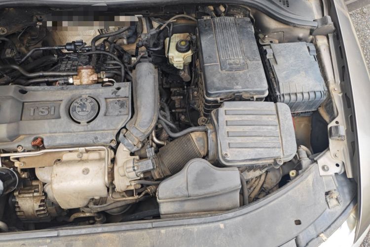Used Skoda Superb 2010 1.4 TSI DSG Zhiya Edition Engine Bay Left