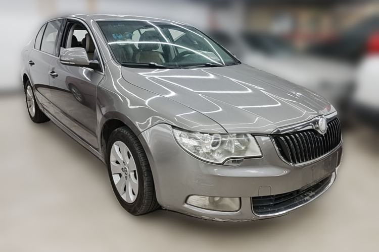 Used Skoda Superb 2010 1.4 TSI DSG Elegant Edition Front Right 45 Deg