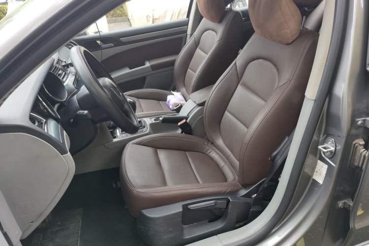 Used Skoda Superb 2010 1.4 TSI Manual Luxury Edition Left Front Seat