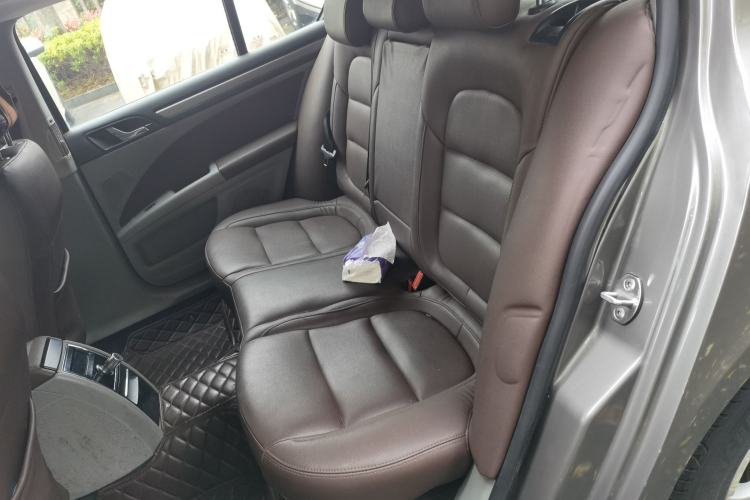 Used Skoda Superb 2010 1.4 TSI Manual Luxury Edition Left Rear Seat