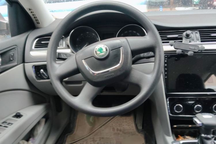 Used Skoda Superb 2010 1.4 TSI DSG Zhiya Edition Steering Wheel