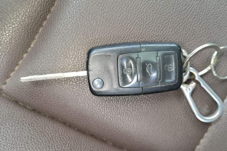 Used Skoda Superb 2010 1.4 TSI Manual Luxury Edition Vehicle Key