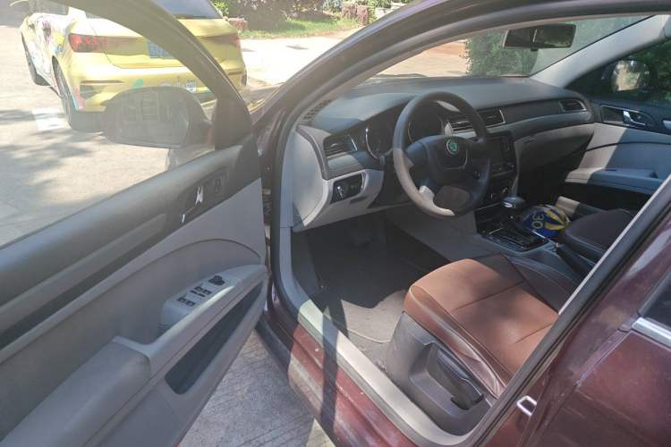 Used Skoda Superb 2010 1.4 TSI DSG Zhiya Edition Driver Seat