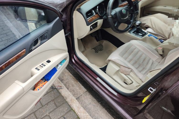 Used Skoda Superb 2010 1.4 TSI DSG Elegant Edition Driver Seat