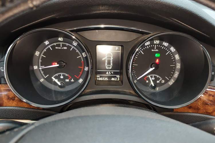 Used Skoda Superb 2010 1.4 TSI DSG Elegant Edition Instrument Cluster