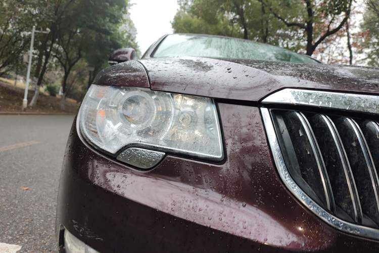 Used Skoda Superb 2010 1.4 TSI DSG Elegant Edition Right Front Headlight