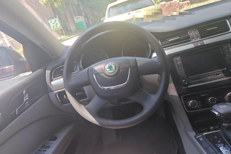 Used Skoda Superb 2010 1.4 TSI DSG Zhiya Edition Steering Wheel