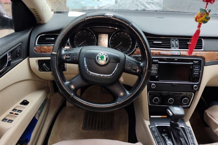 Used Skoda Superb 2010 1.4 TSI DSG Elegant Edition Steering Wheel