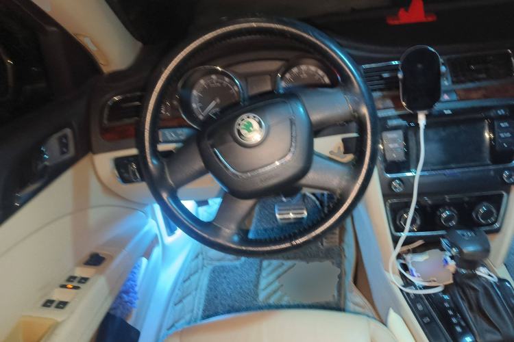 Used Skoda Superb 2010 1.4 TSI DSG Elegant Edition Steering Wheel