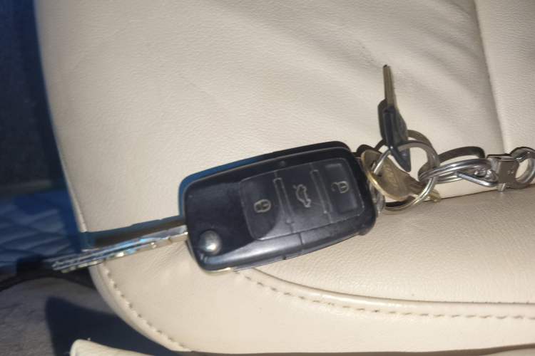 Used Skoda Superb 2010 1.4 TSI DSG Elegant Edition Vehicle Key