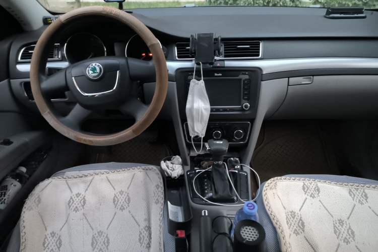 Used Skoda Superb 2010 1.4 TSI DSG Zhiya Edition Center Console
