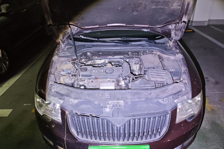 Used Skoda Superb 2010 1.4 TSI DSG Zhiya Edition Engine Bay
