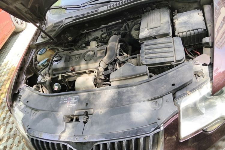 Used Skoda Superb 2010 1.4 TSI DSG Elegant Edition Engine Bay