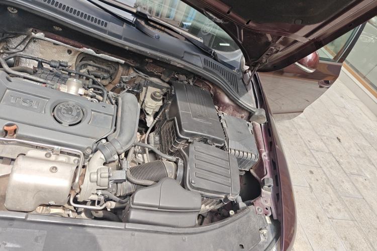 Used Skoda Superb 2010 1.4 TSI DSG Zhiya Edition Engine Bay Left