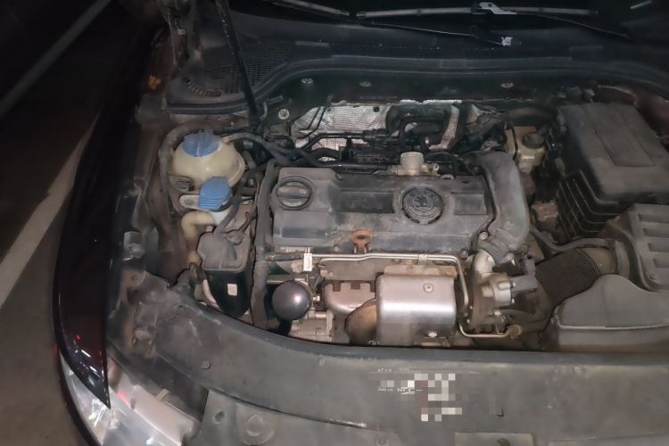Used Skoda Superb 2010 1.4 TSI DSG Zhiya Edition Engine Bay Right