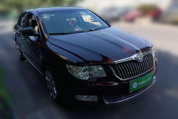 Used Skoda Superb 2010 1.4 TSI DSG Elegant Edition Front Right 45 Deg