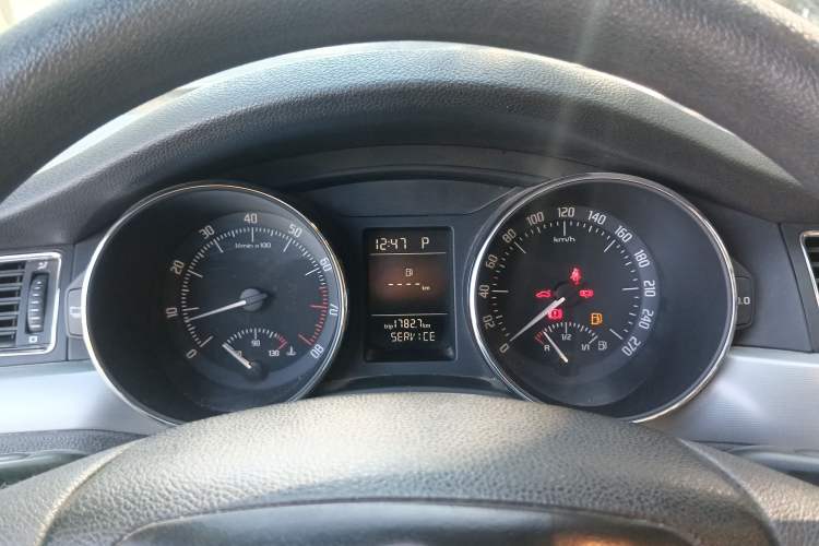 Used Skoda Superb 2010 1.4 TSI DSG Elegant Edition Instrument Cluster